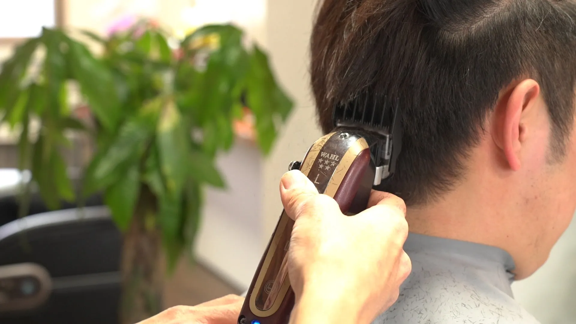 施術にあたるスタイリストを紹介